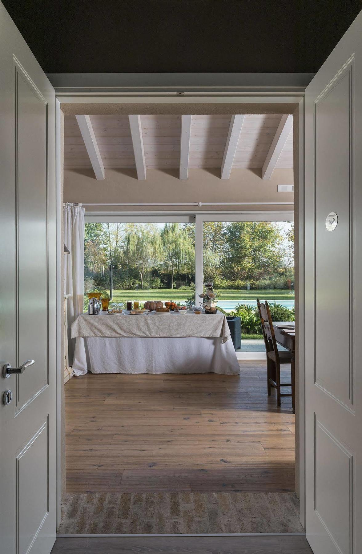 A Casa Di Delia B&B Charming House Сант-Элена-ди-Силея Экстерьер фото