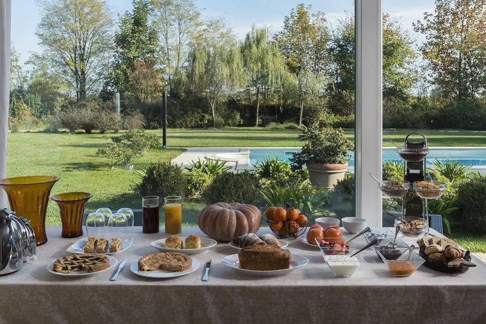 A Casa Di Delia B&B Charming House Сант-Элена-ди-Силея Экстерьер фото